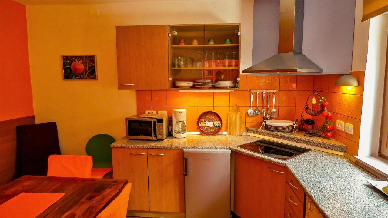 Apartment Nona Ancka Marezige Bagian luar foto