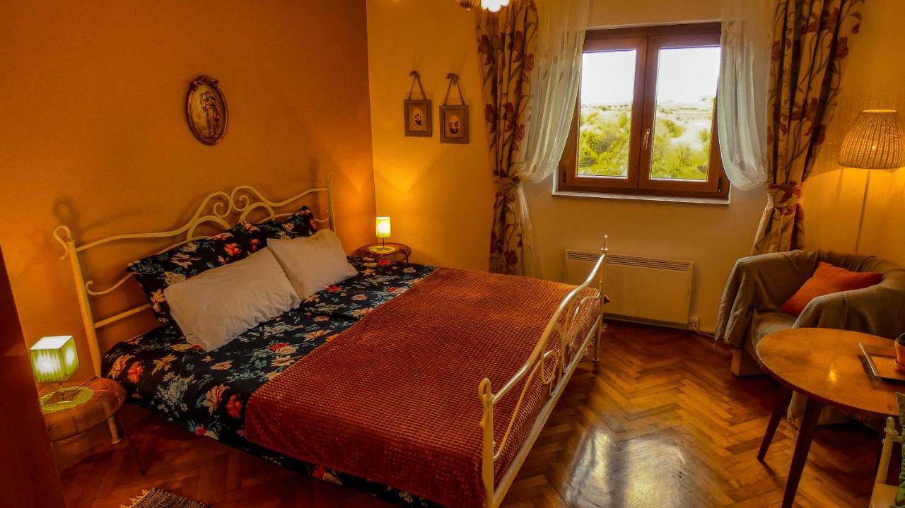 Apartment Nona Ancka Marezige Bagian luar foto